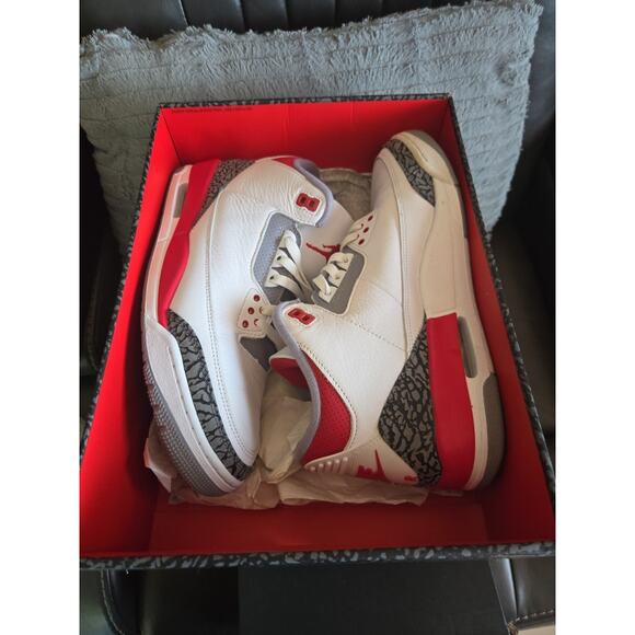 Size 11 - Nike Air Jordan 3 Retro Fire Red 2022 Men's Shoes - DN3707 160 - Picture 1 of 15